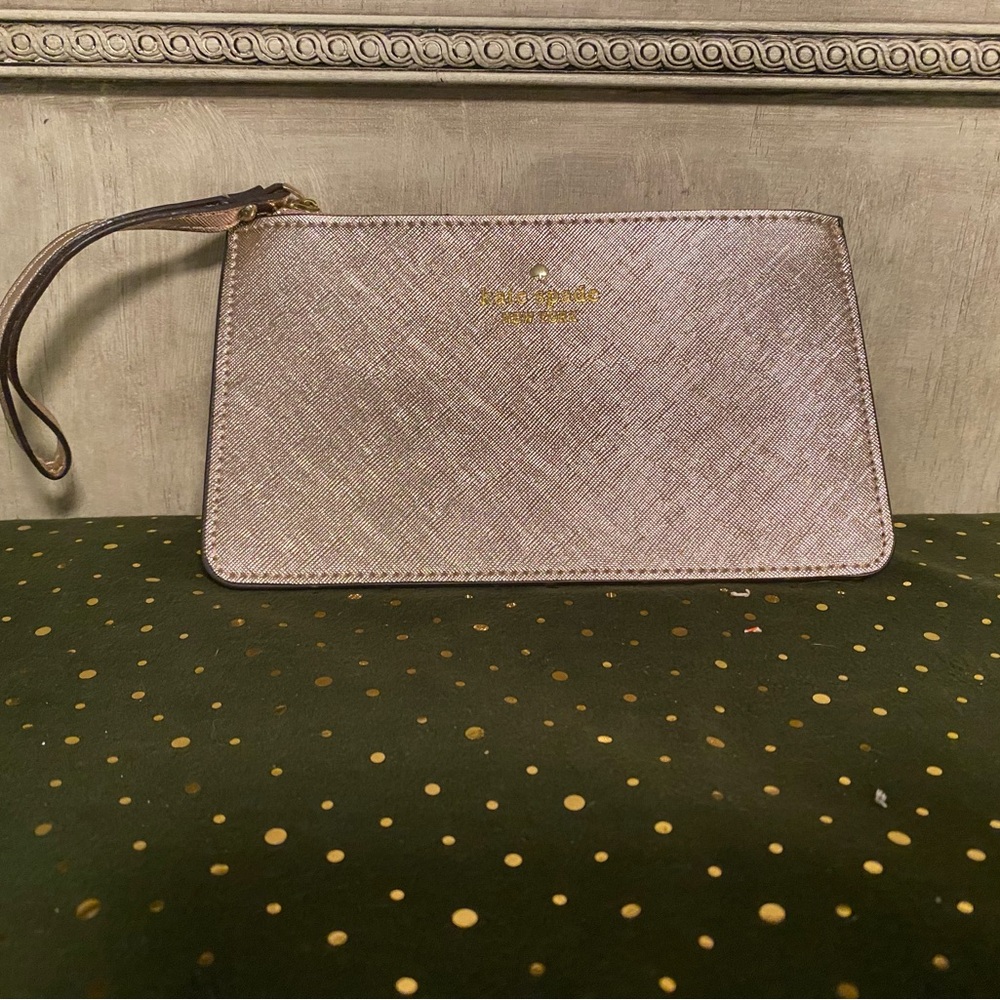 NWOT kate spade Wristlet Rose Gold